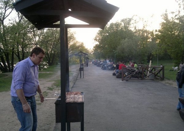 Площадка для жарки шашлыков в Серебряном бору