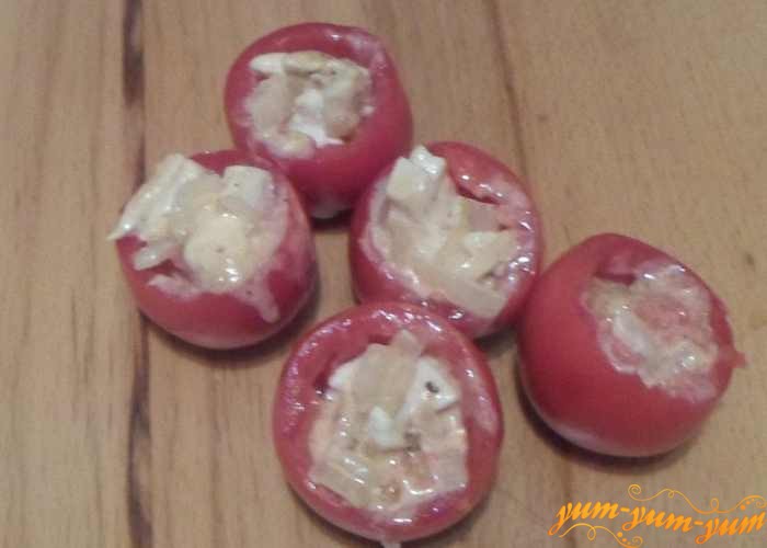 Подготовленные помидоры нужно наполнить фаршем