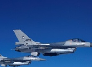 США разрешили передать F-16 Украине, но при одном условии