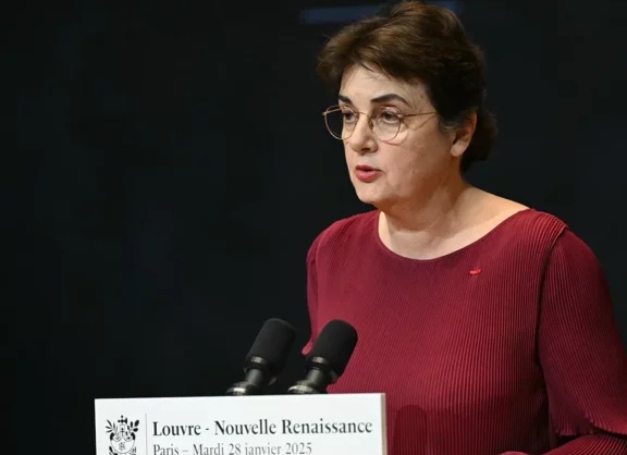 Директор Лувра Лоранс де Кар ушла в отставку после дерзкого ограбления и обвинений в мошенничестве