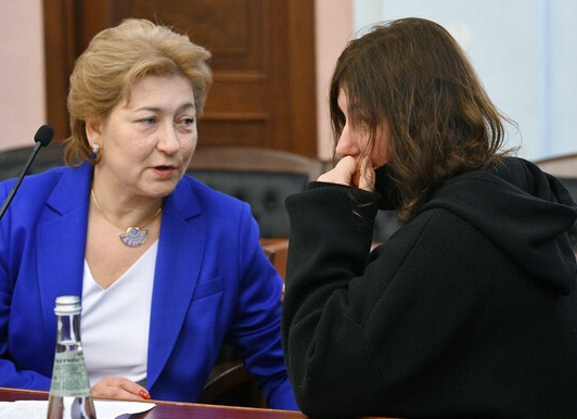 Адвокат Лурье отказалась назвать время и место передачи ключей от квартиры Долиной